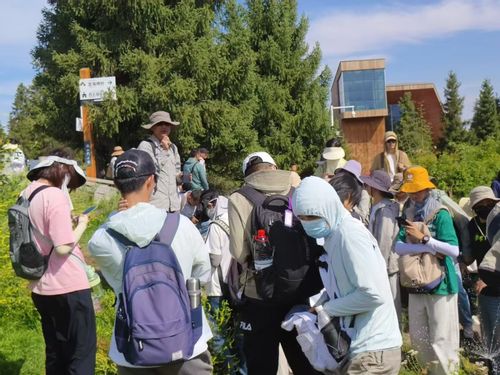 图5 周立旻老师分析天池形成原因.jpg